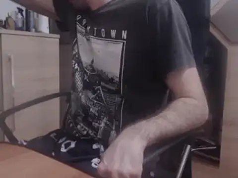 uncutguy01 online show from February 15, 2025, 2:44 pm