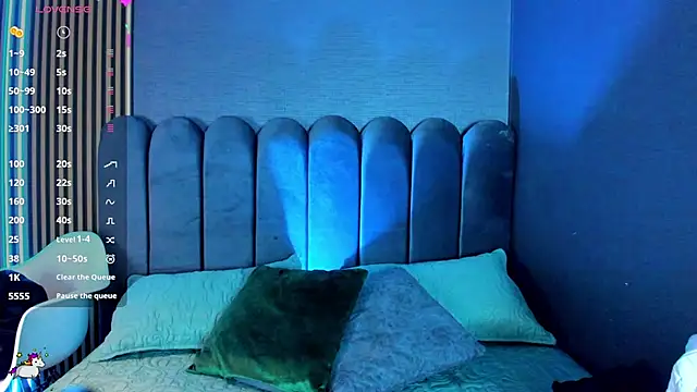 Nicolette ks  online show from December 16, 2025, 3:55 am