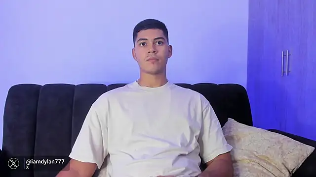 Iamdylan777 online show from December 21, 2024, 7:27 pm