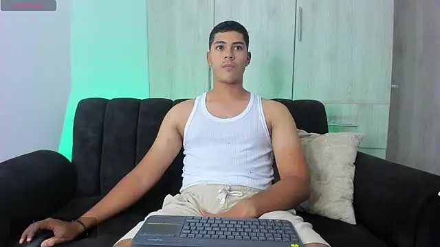 Iamdylan777 online show from February 26, 2025, 10:31 pm