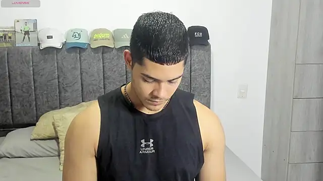 Snapshot of Iamdylan777 chatting on April 27, 2026, 4:43 am Iamdylan777 online show from April 27, 2026, 4:43 am