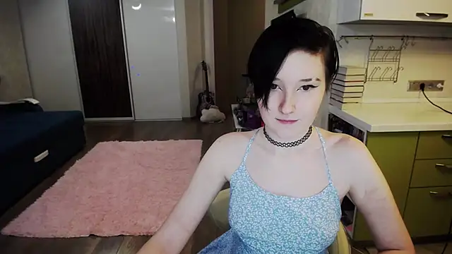 Snapshot of Kira_Bakker chatting on January 14, 2025, 10:44 pm Kira Bakker online show from January 14, 2025, 10:44 pm