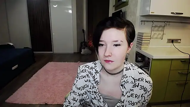 Snapshot of Kira_Bakker chatting on February 3, 2025, 3:42 am Kira Bakker online show from February 3, 2025, 3:42 am