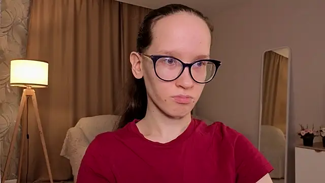 BettyBrowni online show from April 18, 2026, 4:11 pm