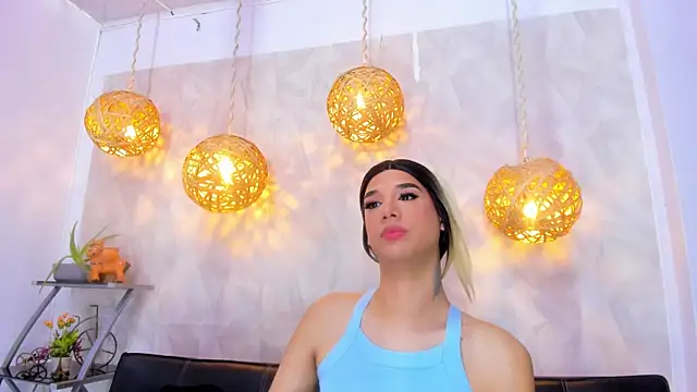 victoria aleia  online show from February 28, 2025, 8:28 pm