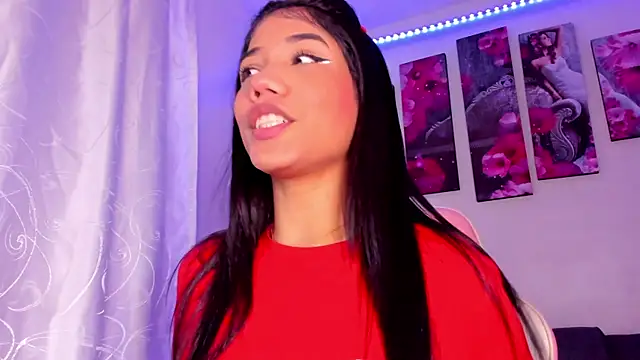 Snapshot of Alissarhys26 chatting on December 8, 2024, 3:32 am Alissarhys26 online show from December 8, 2024, 3:32 am