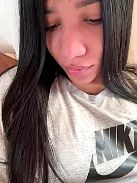 Alissarhys26 online show from December 18, 2025, 2:34 pm