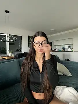 Wildberry  online show from October 30, 2025, 8:05 am