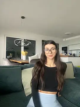 Wildberry  online show from March 13, 2026, 7:48 am