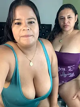 twocurvylatins online show from July 12, 2026, 9:28 pm