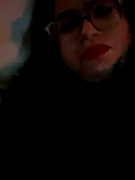 Lucrecia 33 online show from December 15, 2025, 6:56 pm