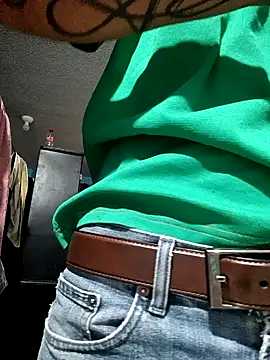 Snapshot of Leonul chatting on December 20, 2024, 6:19 am Leonul online show from December 20, 2024, 6:19 am