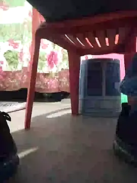 Snapshot of Leonul chatting on January 5, 2025, 7:17 am Leonul online show from January 5, 2025, 7:17 am