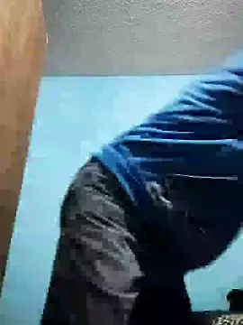 Snapshot of Leonul chatting on January 24, 2025, 10:53 am Leonul online show from January 24, 2025, 10:53 am