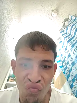 Snapshot of Leonul chatting on January 24, 2025, 11:02 pm Leonul online show from January 24, 2025, 11:02 pm