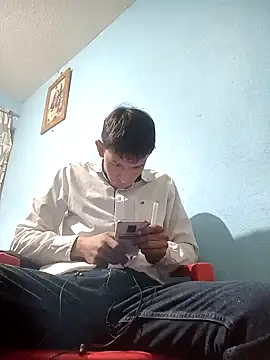 Snapshot of Leonul chatting on January 26, 2025, 7:21 am Leonul online show from January 26, 2025, 7:21 am