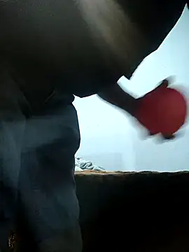 Snapshot of Leonul chatting on March 23, 2025, 7:20 am Leonul online show from March 23, 2025, 7:20 am