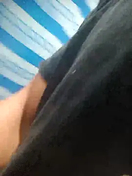 Snapshot of Leonul chatting on November 4, 2025, 5:28 am Leonul online show from November 4, 2025, 5:28 am