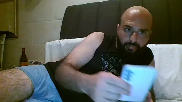 Snapshot of Denisilboss chatting on February 6, 2026, 9:51 pm Denisilboss online show from February 6, 2026, 9:51 pm