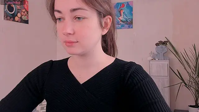 cClandesTina online show from November 1, 2025, 11:01 am