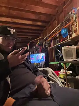 Snapshot of joeycbigcock chatting on December 4, 2024, 3:37 am joeycbigcock online show from December 4, 2024, 3:37 am