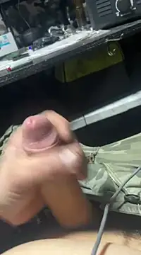 Snapshot of joeycbigcock chatting on March 5, 2025, 8:10 pm joeycbigcock online show from March 5, 2025, 8:10 pm