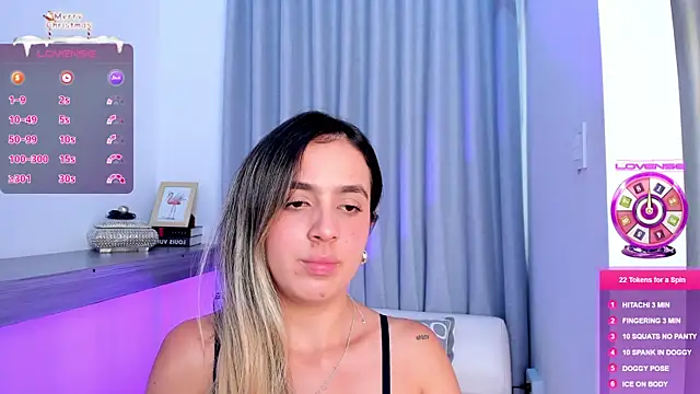 Snapshot of Lucyortiz_ chatting on December 20, 2024, 9:06 pm Lucyortiz online show from December 20, 2024, 9:06 pm