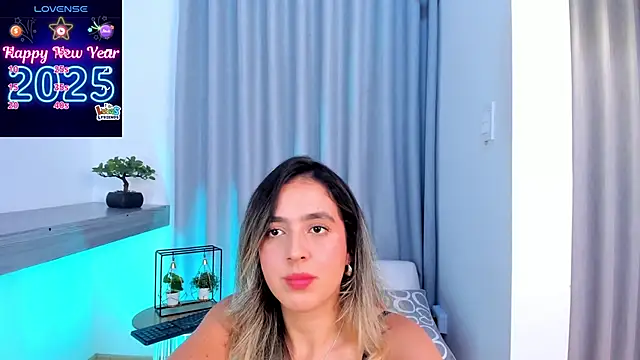 Snapshot of Lucyortiz_ chatting on January 20, 2025, 6:53 pm Lucyortiz online show from January 20, 2025, 6:53 pm