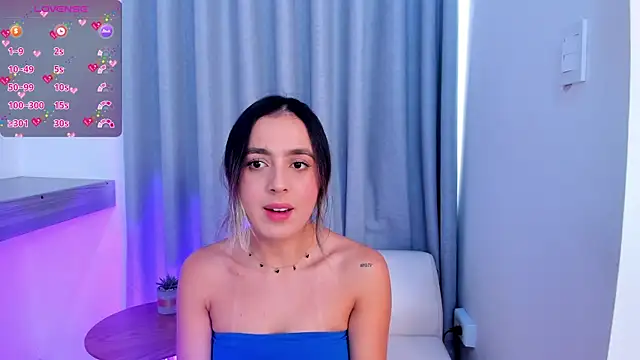 Snapshot of Lucyortiz_ chatting on February 19, 2025, 7:05 pm Lucyortiz online show from February 19, 2025, 7:05 pm