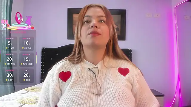 Alexandra Torress online show from October 22, 2025, 3:56 pm