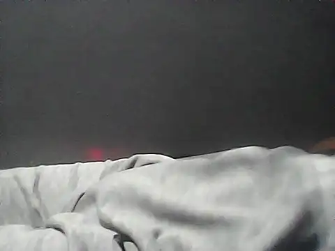 Snapshot of OminousSnug chatting on September 16, 2025, 2:56 am OminousSnug online show from September 16, 2025, 2:56 am