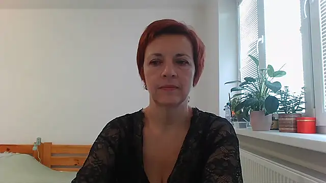 LoraLoraMay online show from September 24, 2025, 9:01 am