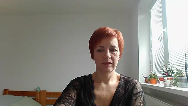 LoraLoraMay online show from October 14, 2025, 8:37 am