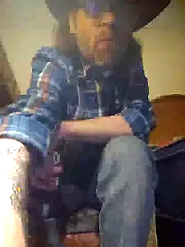 Snapshot of Geaux_Again chatting on January 10, 2025, 3:29 am Geaux Again online show from January 10, 2025, 3:29 am