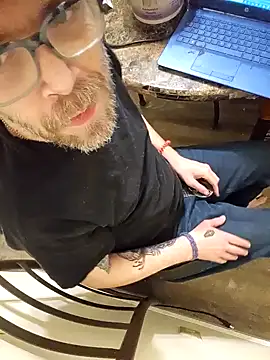 Snapshot of Geaux_Again chatting on February 21, 2025, 1:55 am Geaux Again online show from February 21, 2025, 1:55 am