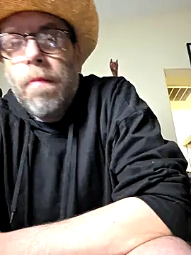 Snapshot of Geaux_Again chatting on November 13, 2025, 12:31 am Geaux Again online show from November 13, 2025, 12:31 am