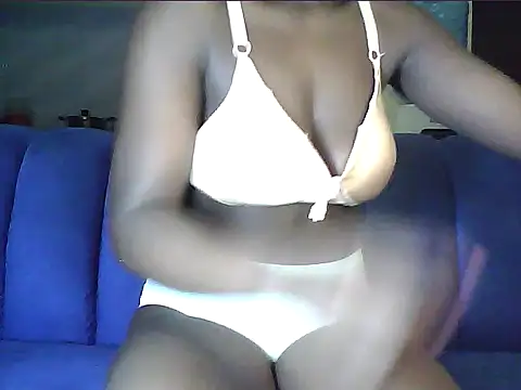 Snapshot of Adaline-Paris chatting on April 24, 2026, 2:47 am Adaline-Paris online show from April 24, 2026, 2:47 am