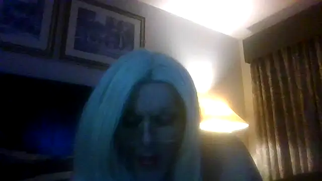 Snapshot of SassyCrystal77 chatting on March 16, 2026, 10:52 am SassyCrystal77 online show from March 16, 2026, 10:52 am