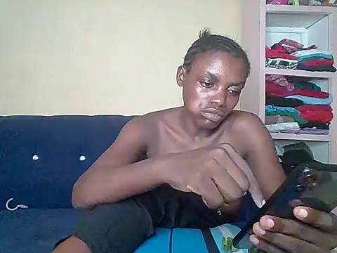 Snapshot of awino001 chatting on May 14, 2026, 4:58 pm awino001 online show from May 14, 2026, 4:58 pm