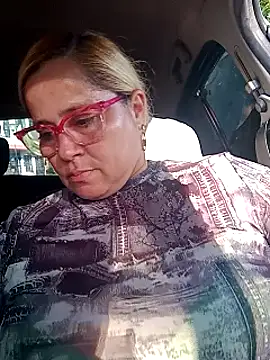 natally ross21 online show from February 1, 2025, 9:40 pm