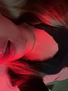 Aleksandrakis online show from October 21, 2025, 8:20 pm