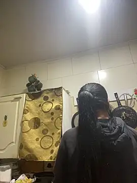 luna asss online show from February 14, 2026, 9:22 pm