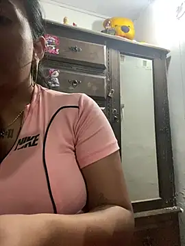 luna asss online show from June 12, 2026, 11:35 pm