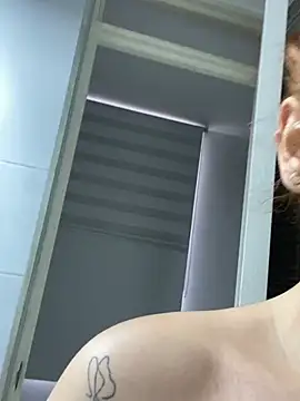 Snapshot of SamanthaKlein_ chatting on December 28, 2024, 7:43 pm SamanthaKlein online show from December 28, 2024, 7:43 pm