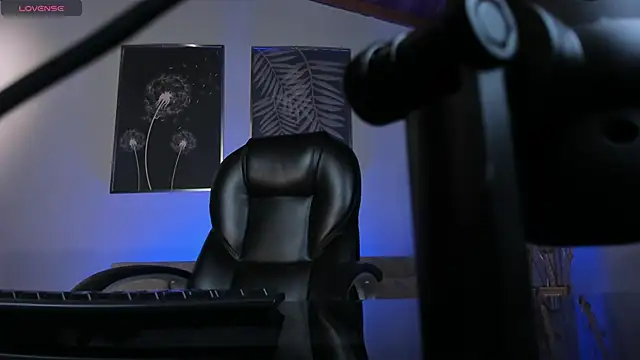 Snapshot of SamanthaKlein_ chatting on January 29, 2025, 4:15 am SamanthaKlein online show from January 29, 2025, 4:15 am