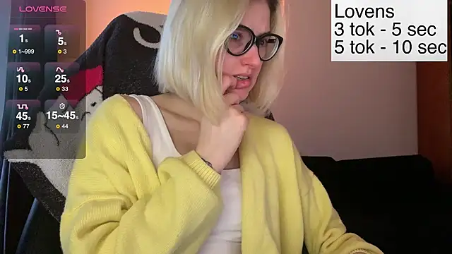 Sexy Sweets online show from November 26, 2025, 12:28 pm