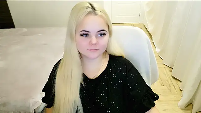 lovely-eyes online show from January 3, 2025, 8:54 pm