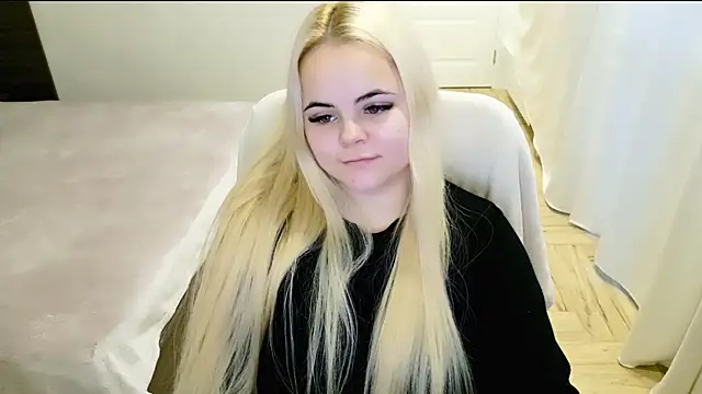 lovely-eyes online show from January 26, 2025, 6:07 am