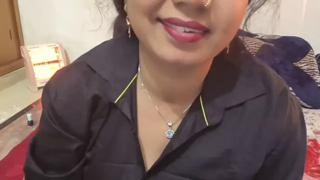 Snapshot of Gulaboo_bhabi chatting on January 24, 2025, 6:03 am Gulaboo bhabi online show from January 24, 2025, 6:03 am
