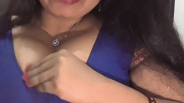 Snapshot of Gulaboo_bhabi chatting on January 28, 2025, 10:23 pm Gulaboo bhabi online show from January 28, 2025, 10:23 pm